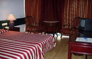 Paphiessa & Hotel Pafos